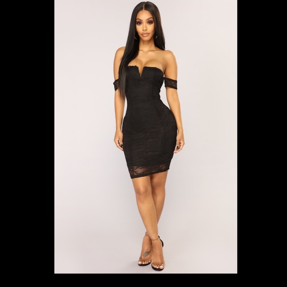 Fashion Nova Dresses & Skirts - NWOT FashionNova Strapless Little Black Lacy Dress